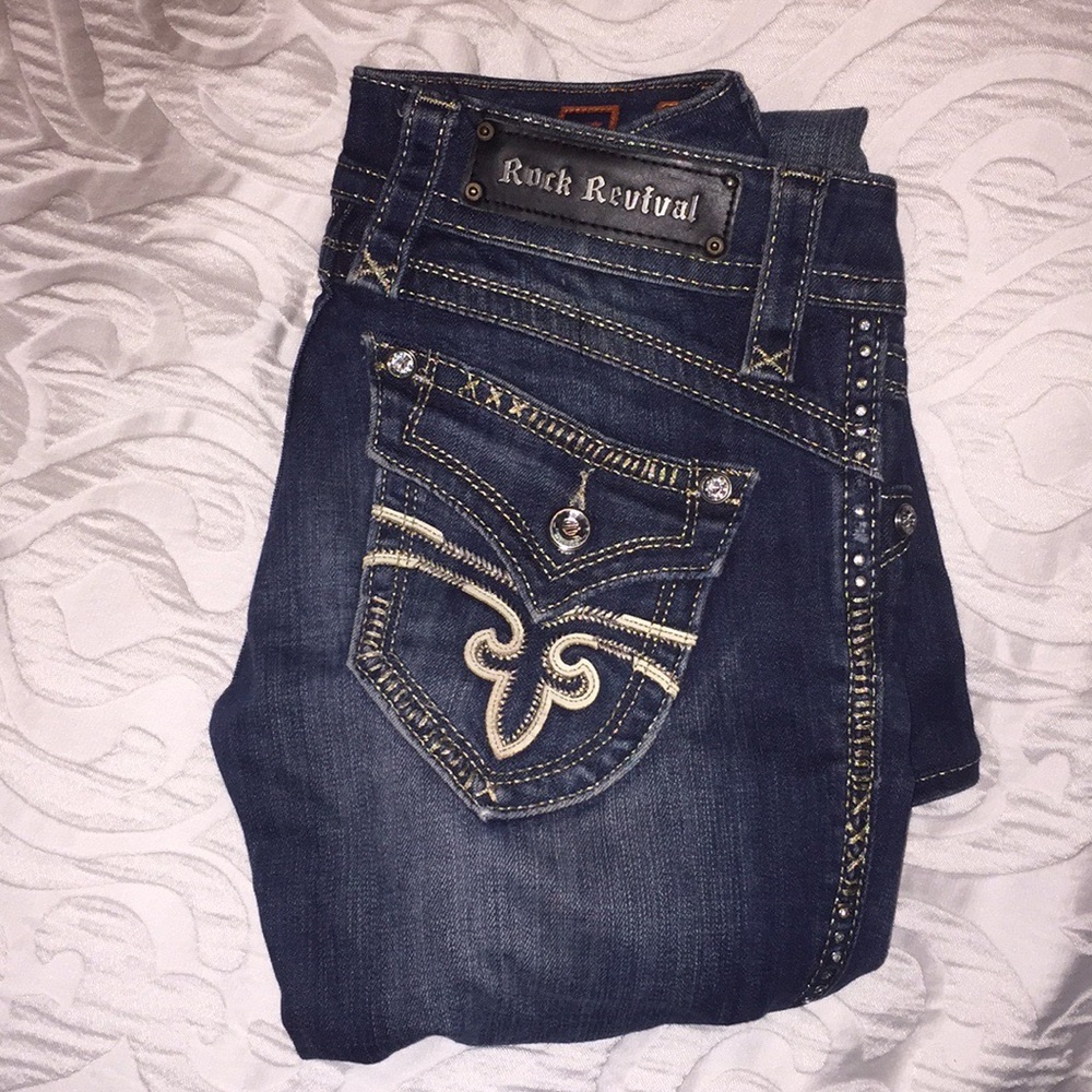 Boot cut jeans